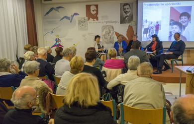 Obiskovalci pogovornega večera na temo starejši